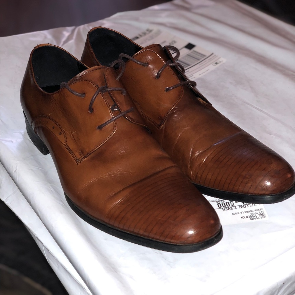 Kenneth Cole Dress Shoe Size: 10